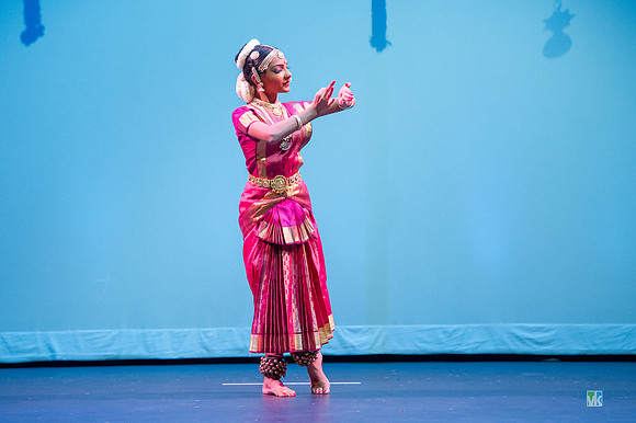 Dharshana_D3S3529