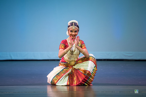 Dharshana_6004618