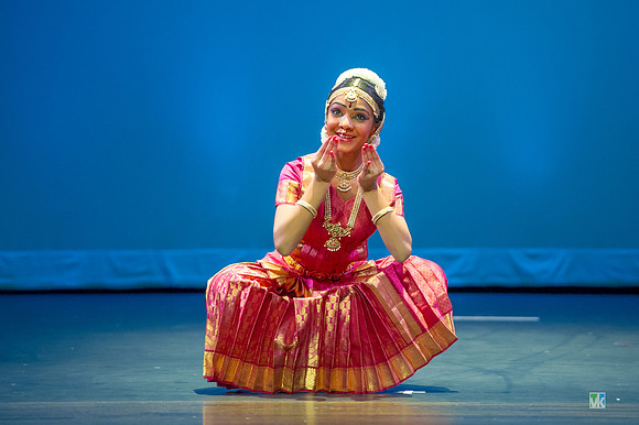 Dharshana_D3S3668