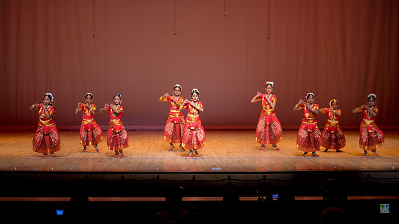 Samyuktam AR2016__7502527