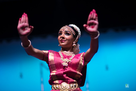 Dharshana_6004477