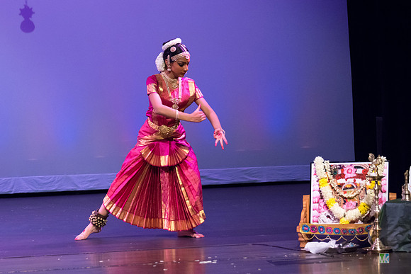 Dharshana_1116541
