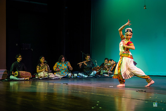 Dharshana_1117318