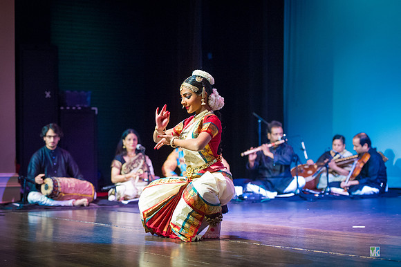 Dharshana_D3S3833