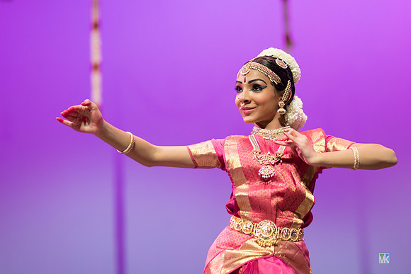 Dharshana_6004355